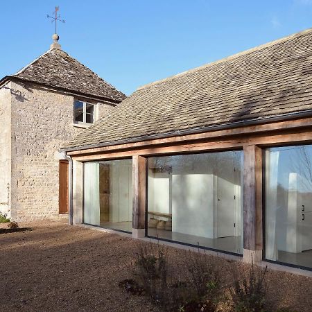 High Cogges Farm Holiday Cottages - The Cart Shed Witney Exterior photo